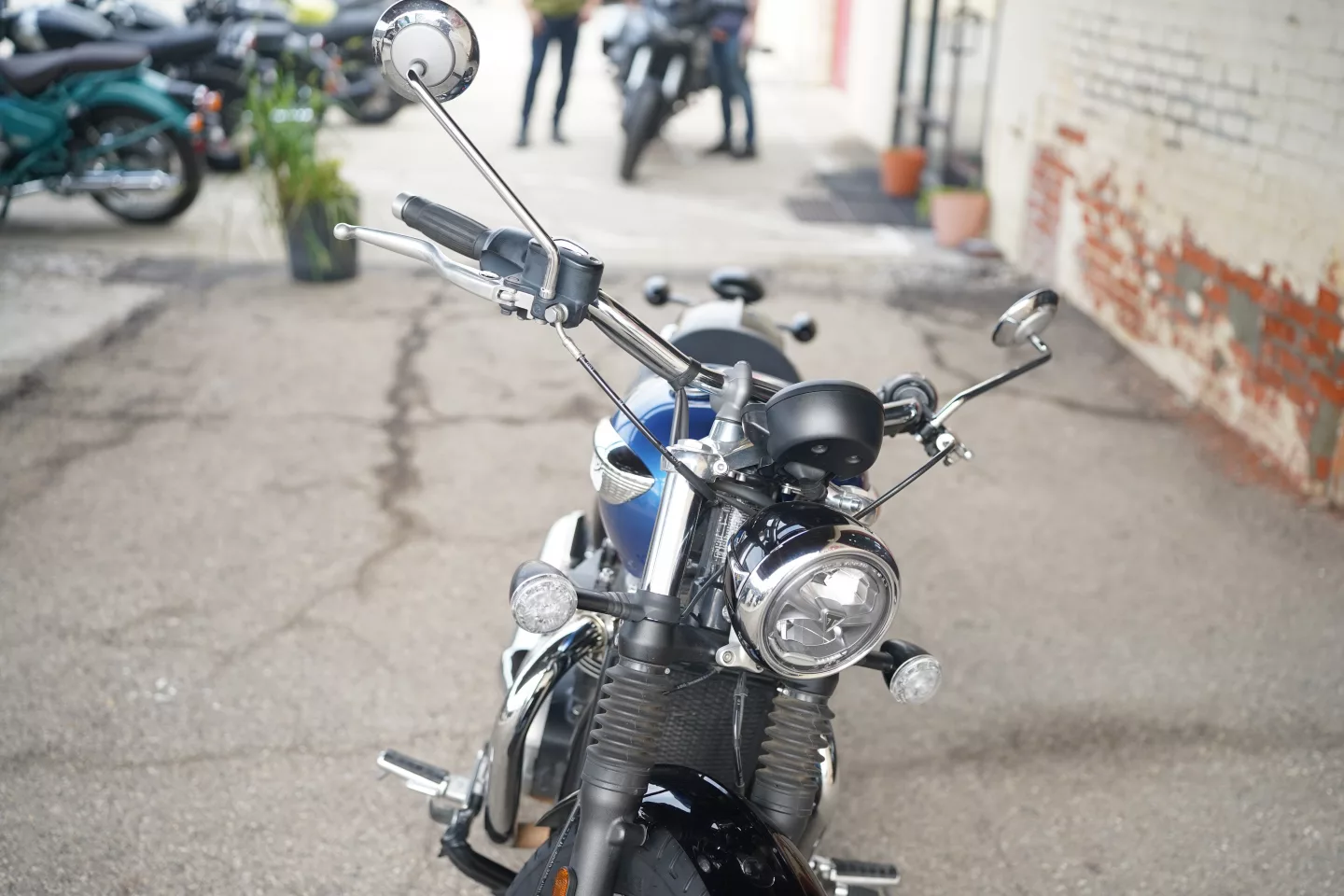 DSC00672 2020 Triumph Speedmaster Blue