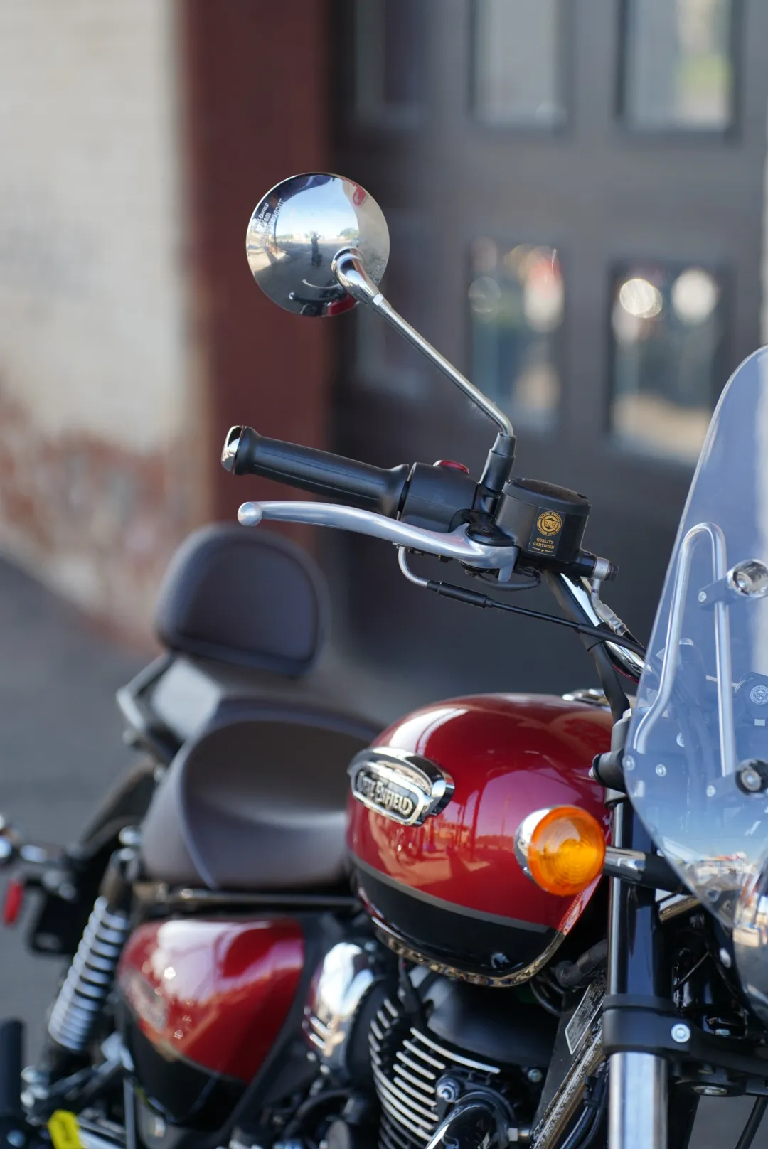 DSC00673 2024 Royal Enfield Meteor 350 - Supernova Red