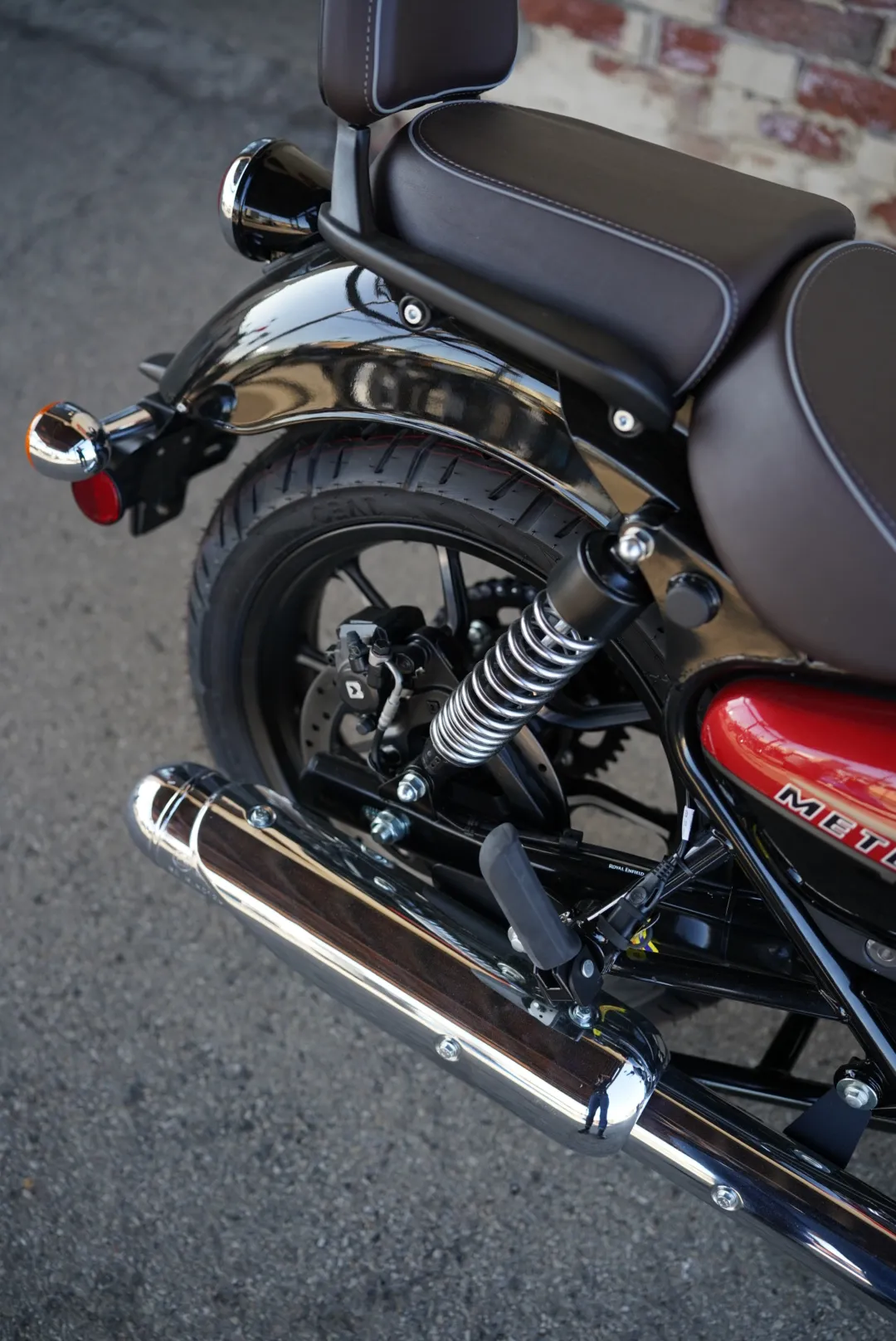 DSC00675 2024 Royal Enfield Meteor 350 - Supernova Red