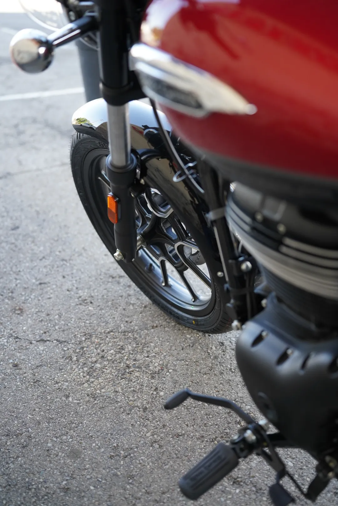 DSC00677 2024 Royal Enfield Meteor 350 - Supernova Red