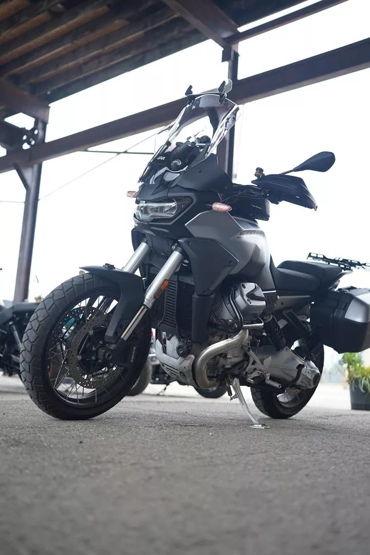 2023 Moto Guzzi Stelvio - Nero Vulcano - Image 87