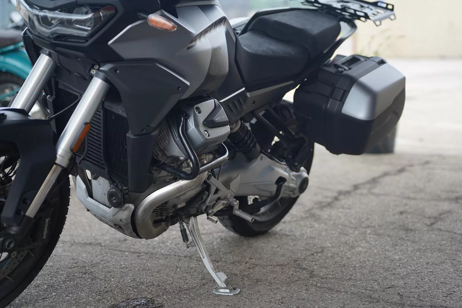 2023 Moto Guzzi Stelvio - Nero Vulcano - Image 85