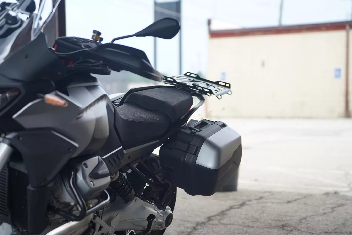 2024 Moto Guzzi Stelvio - Nero Vulcano
