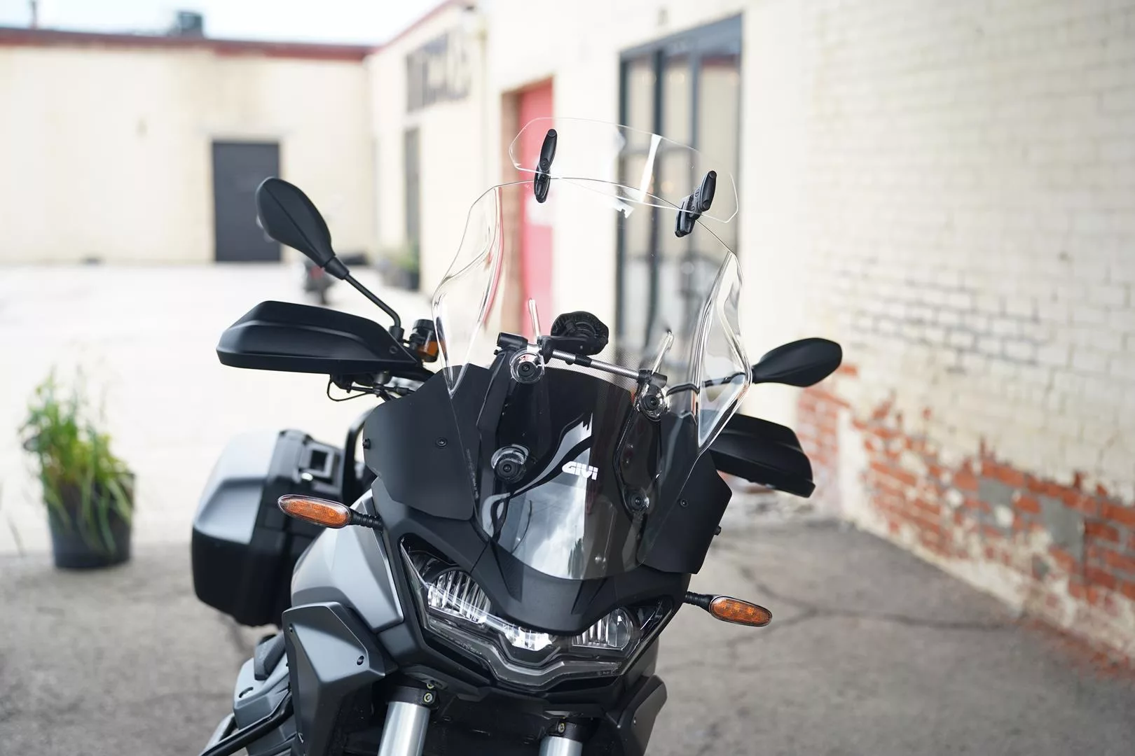 2023 Moto Guzzi Stelvio - Nero Vulcano - Image 77