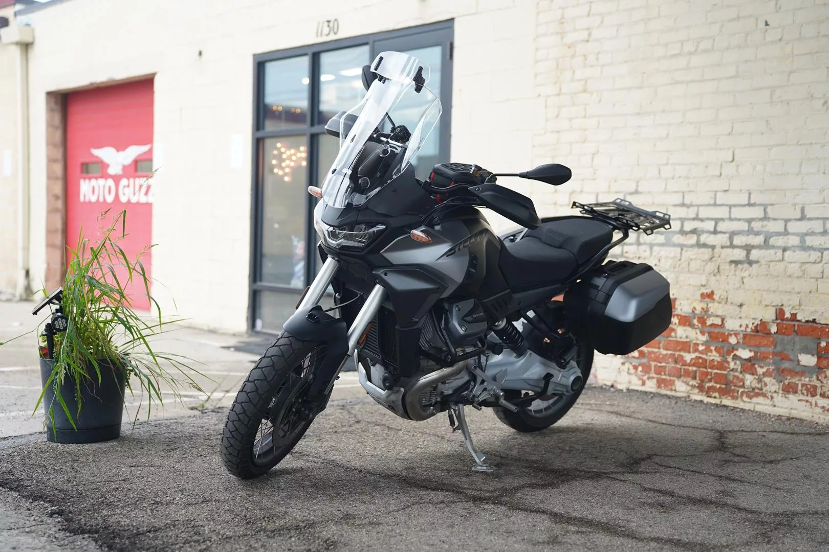 2023 Moto Guzzi Stelvio - Nero Vulcano - Image 2