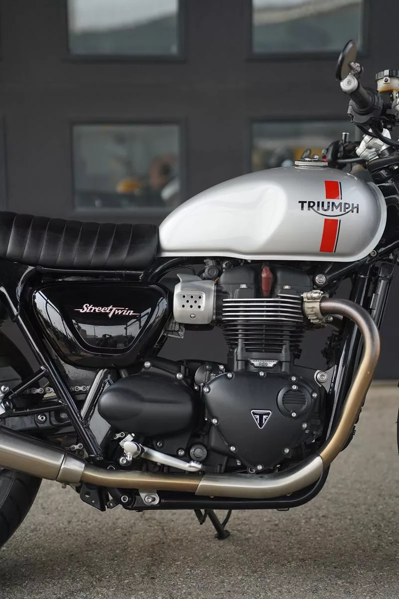 2016 Triumph Street Twin 900 - Image 57