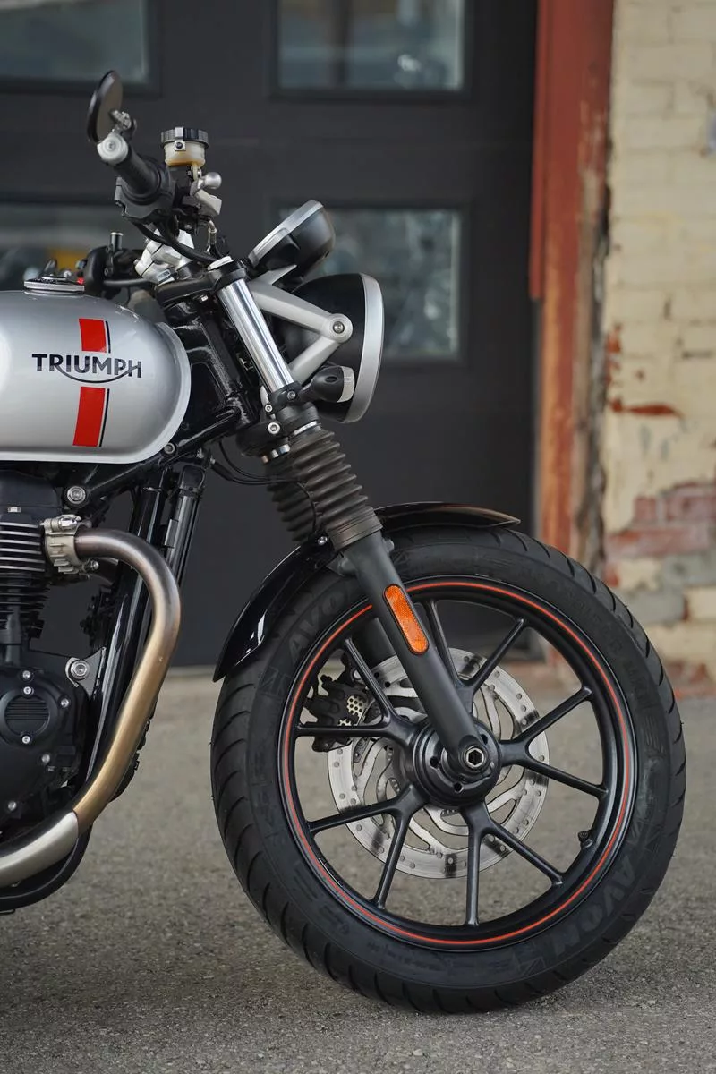 2016 Triumph Street Twin 900 - Image 56