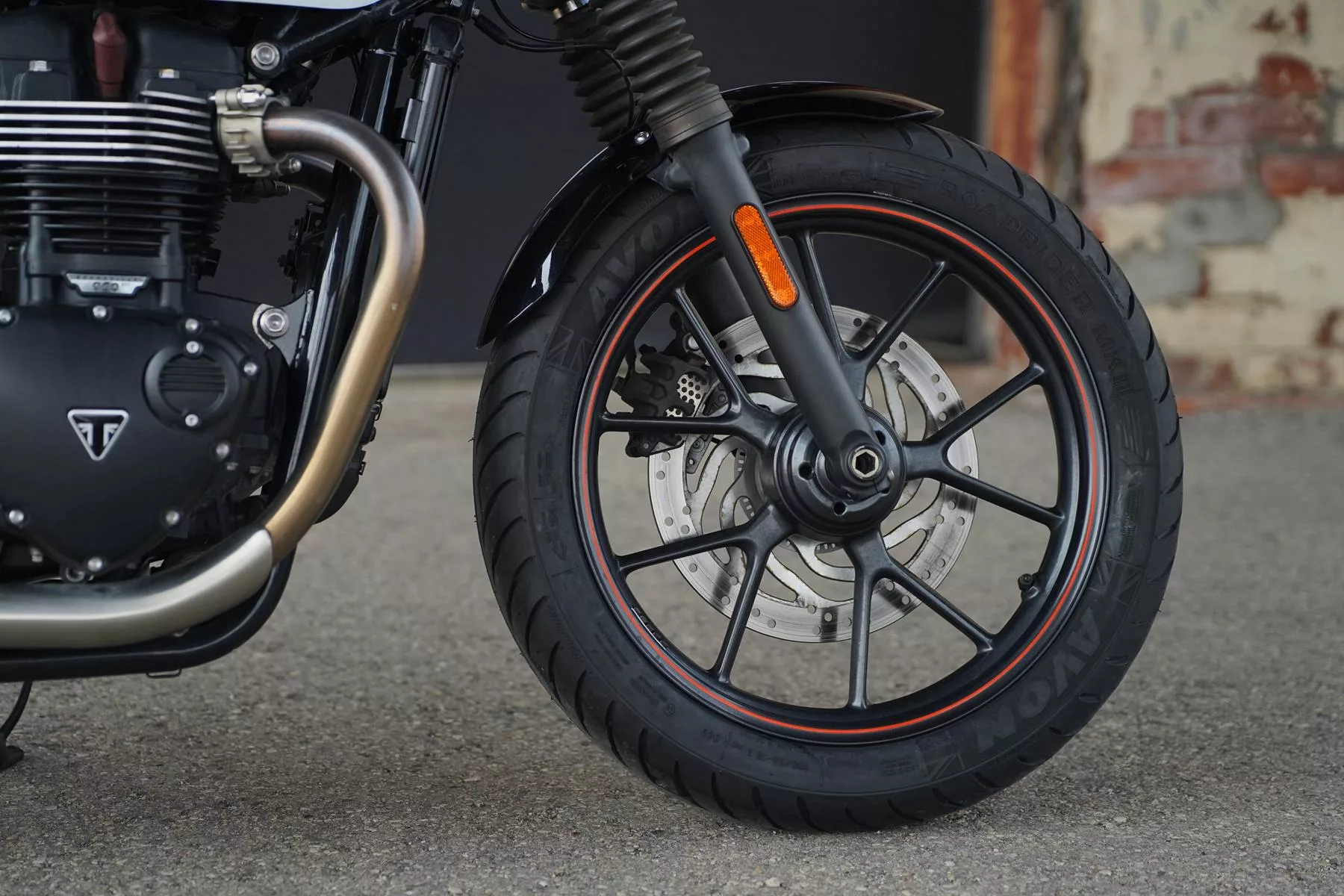 2016 Triumph Street Twin 900 - Image 98