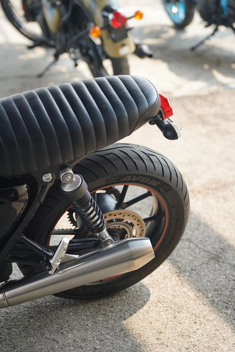 2016 Triumph Street Twin 900 - Image 36