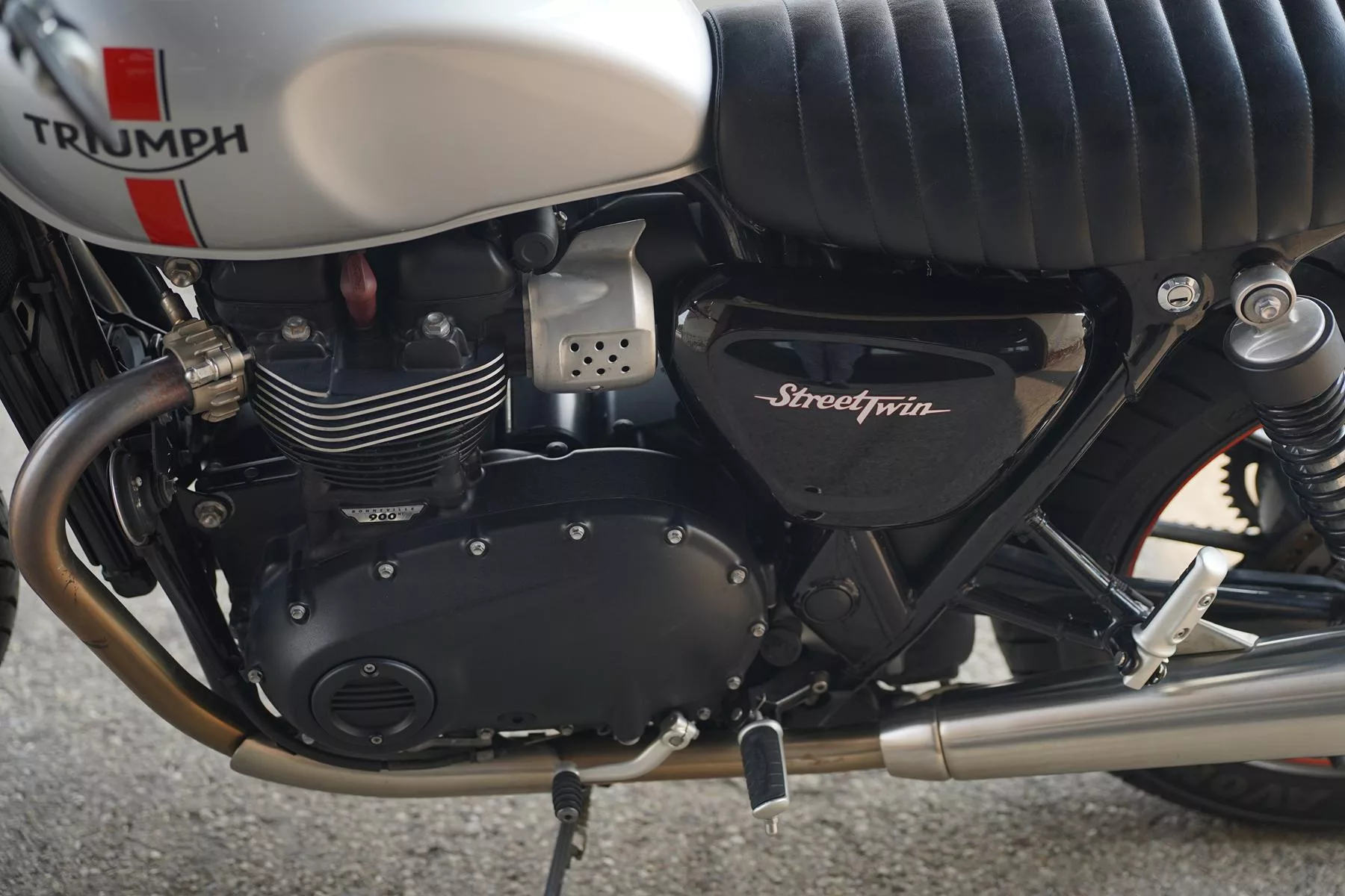 2016 Triumph Street Twin 900 - Image 85