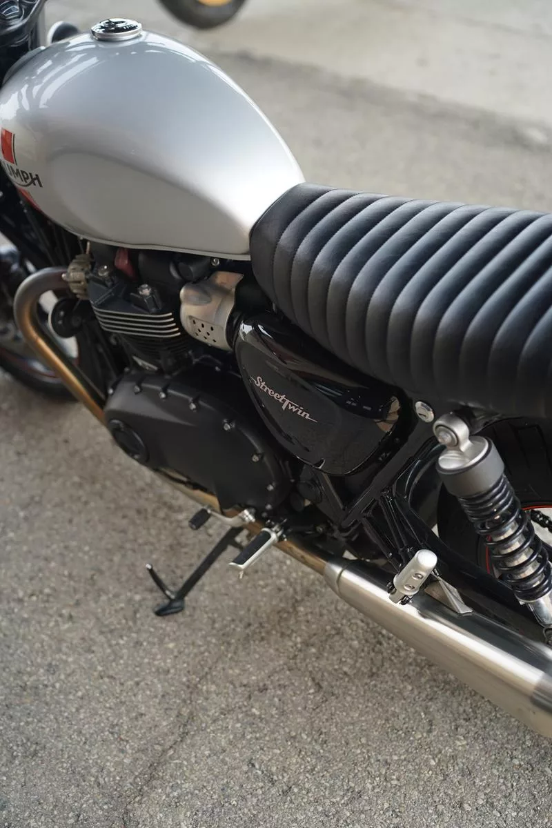 2016 Triumph Street Twin 900 - Image 33