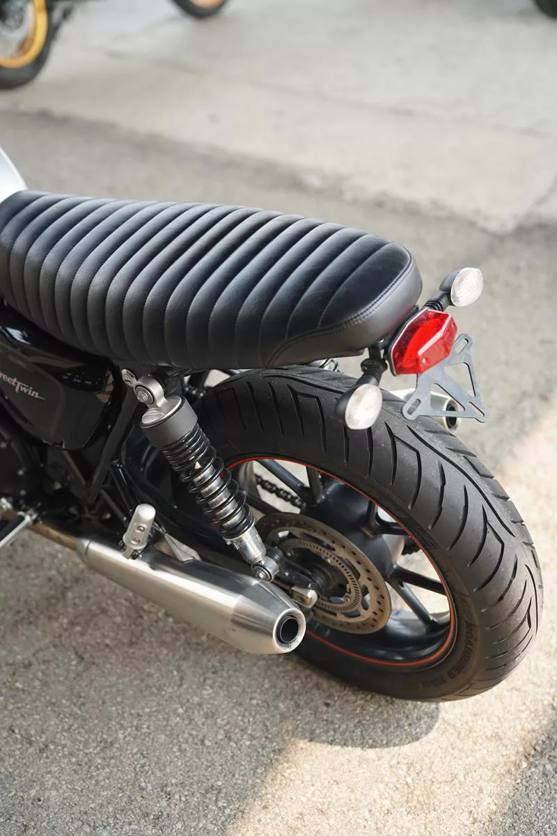 2016 Triumph Street Twin 900 - Image 32