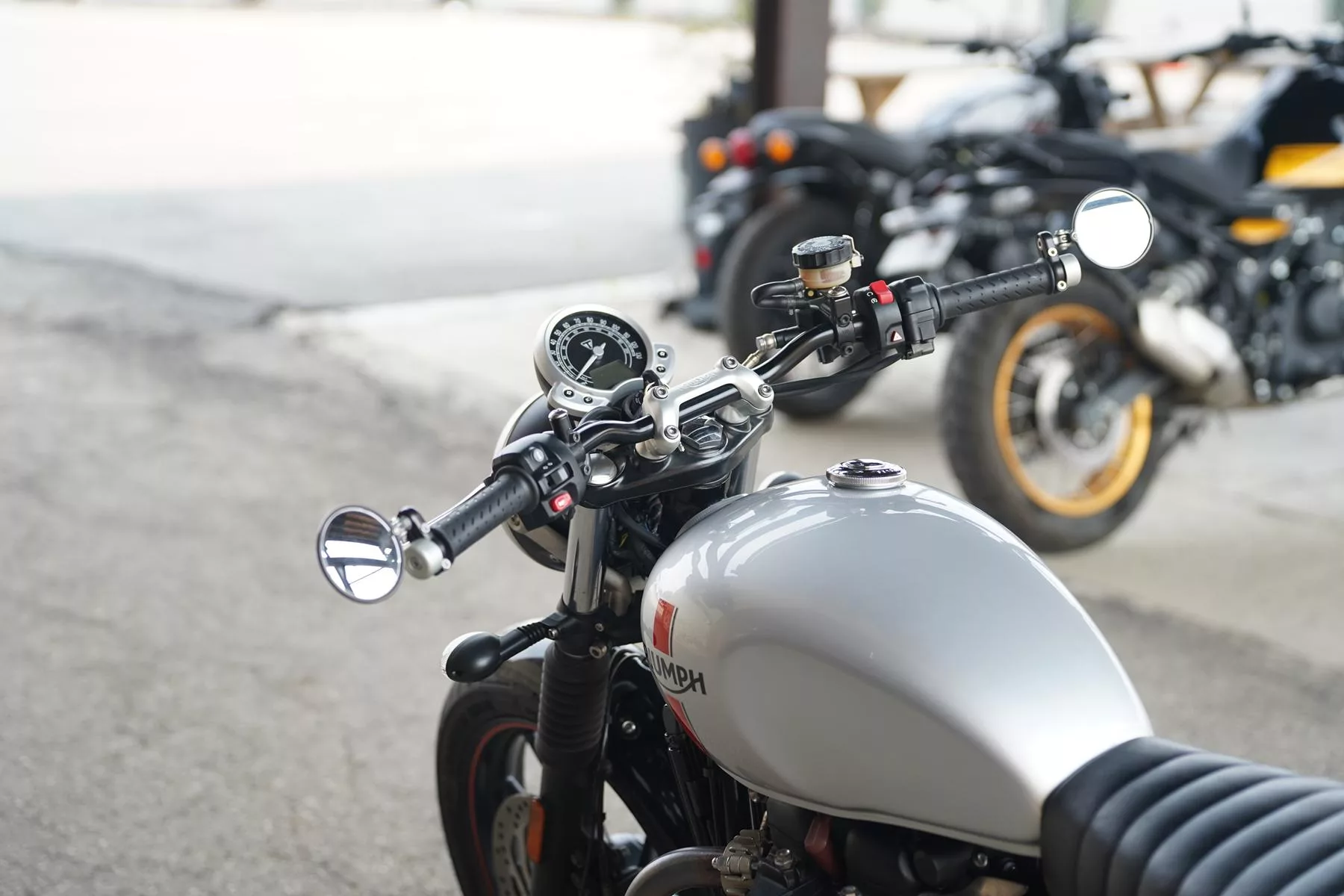 2016 Triumph Street Twin 900 - Image 82