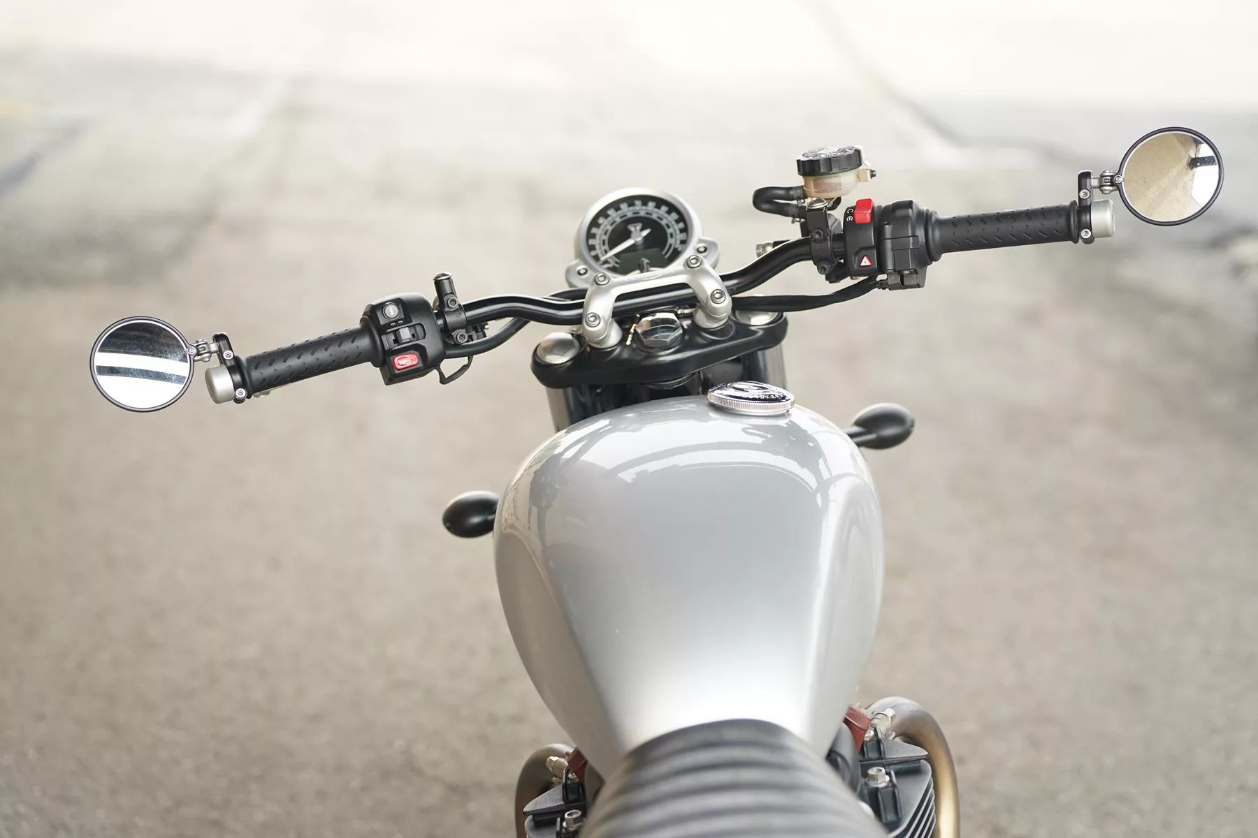 2016 Triumph Street Twin 900 - Image 77