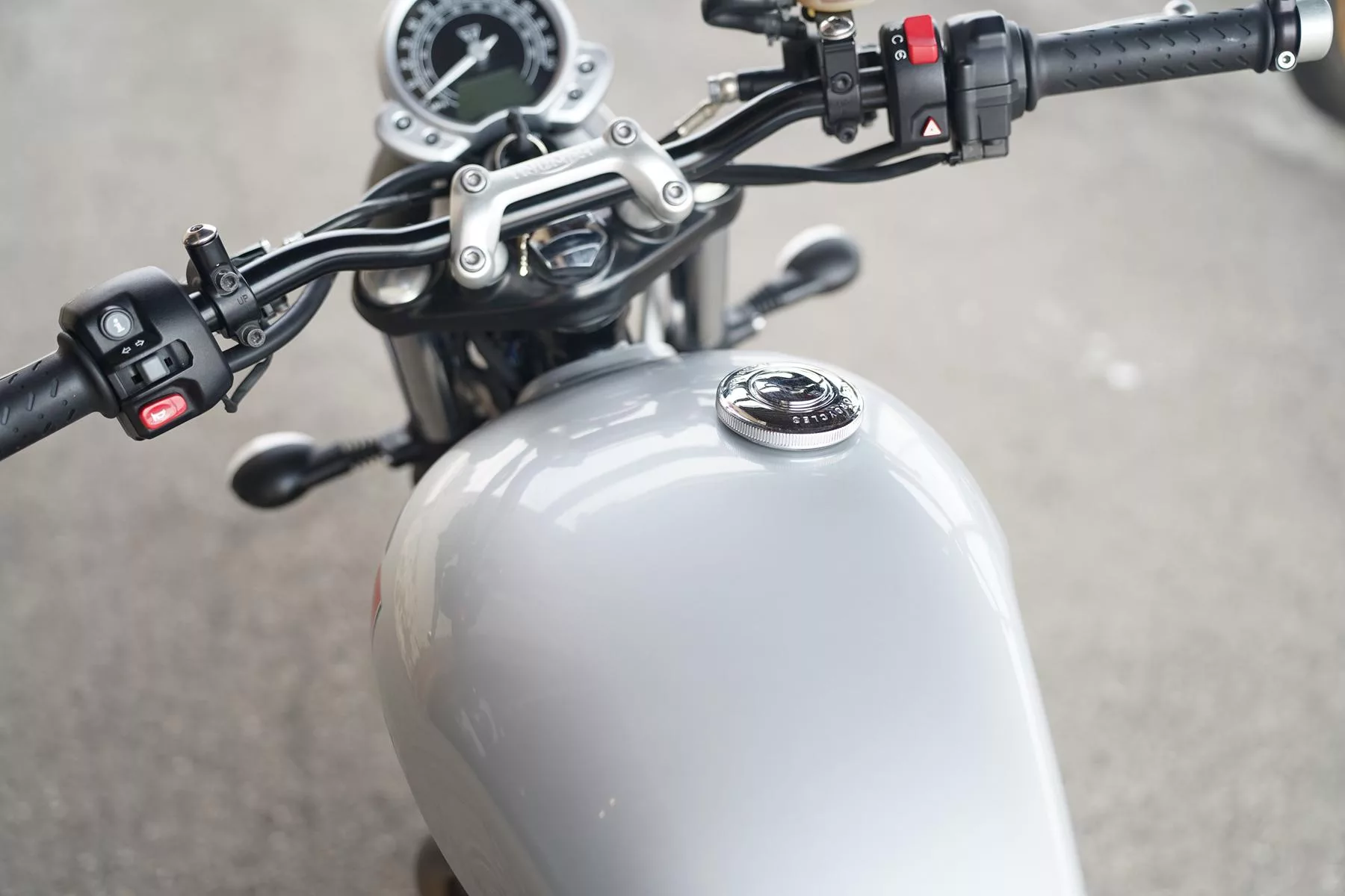 2016 Triumph Street Twin 900 - Image 72