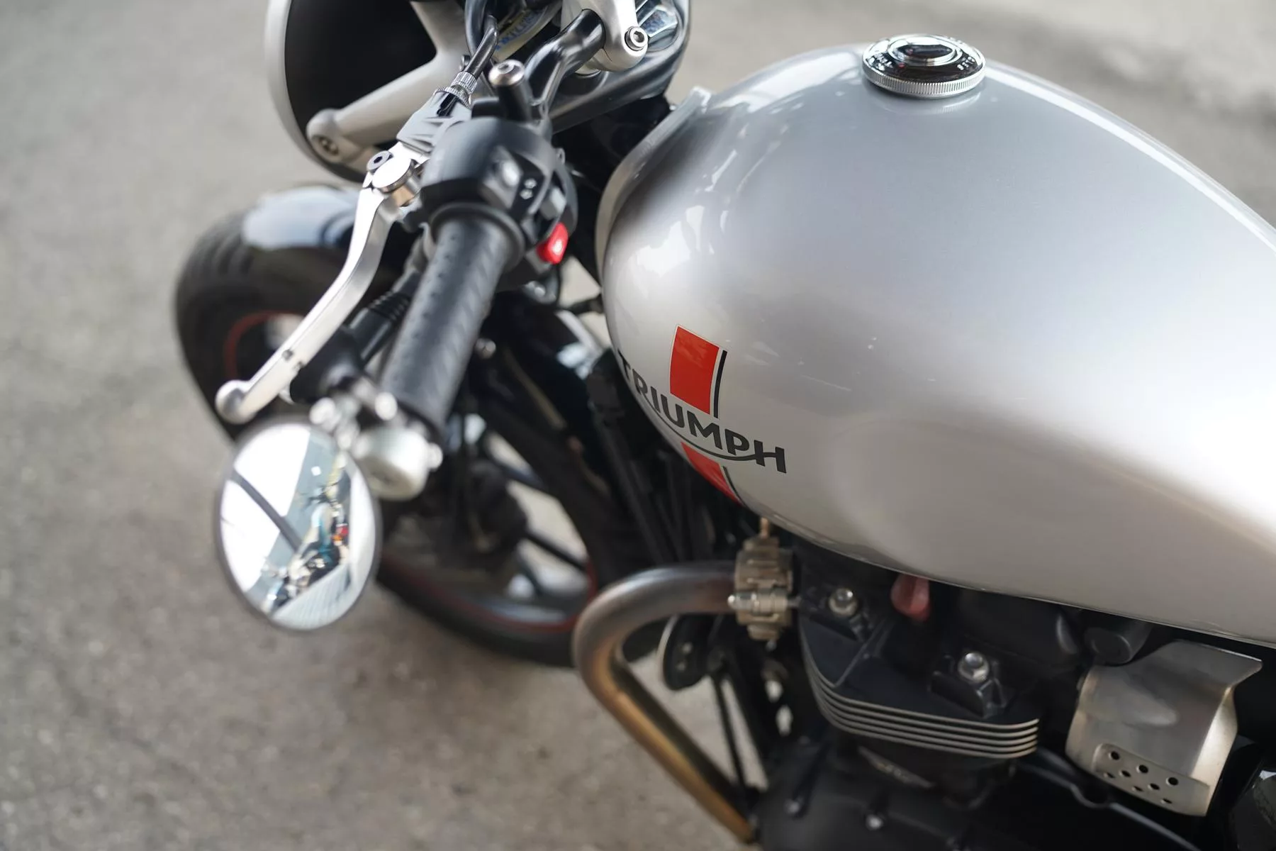 2016 Triumph Street Twin 900 - Image 70