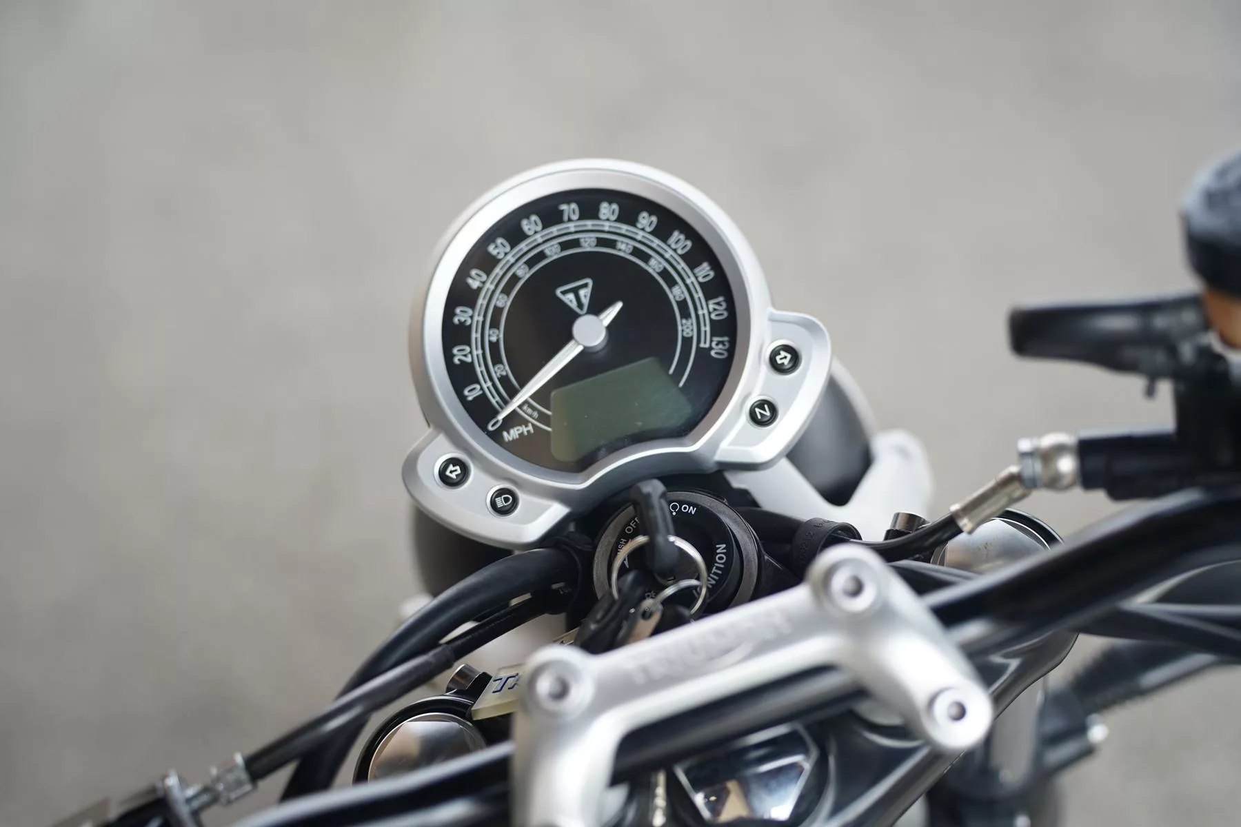 2016 Triumph Street Twin 900 - Image 68