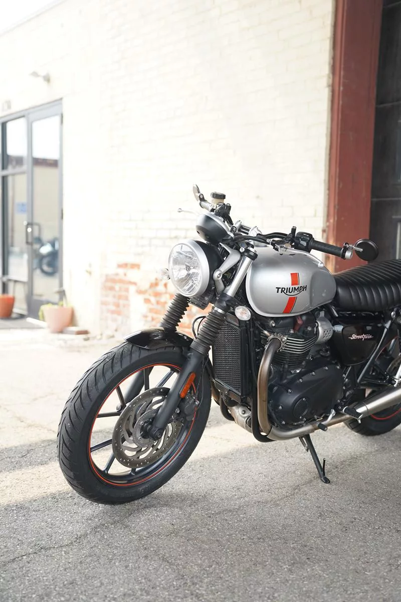 2016 Triumph Street Twin 900 - Image 19