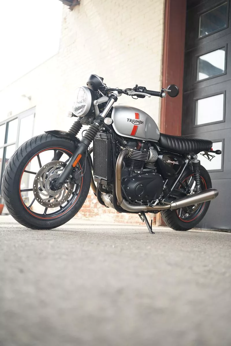 2016 Triumph Street Twin 900 - Image 17