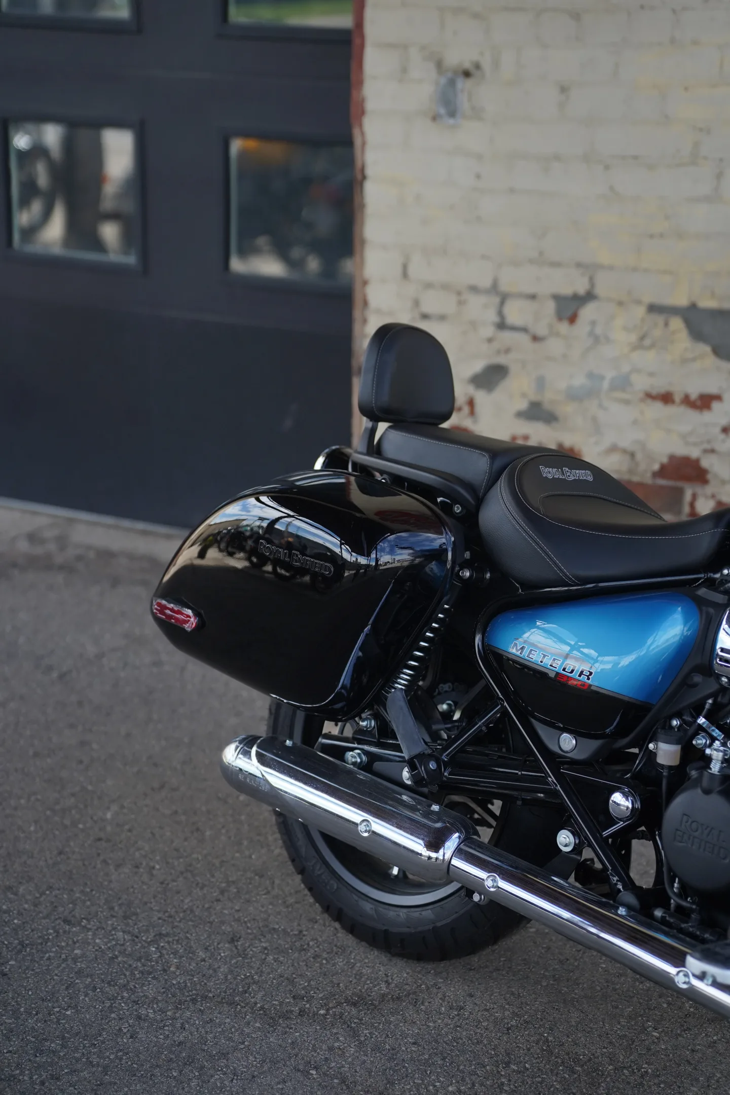 DSC00893 2024 Royal Enfield Meteor 350 - Supernova Blue - Touring Edition