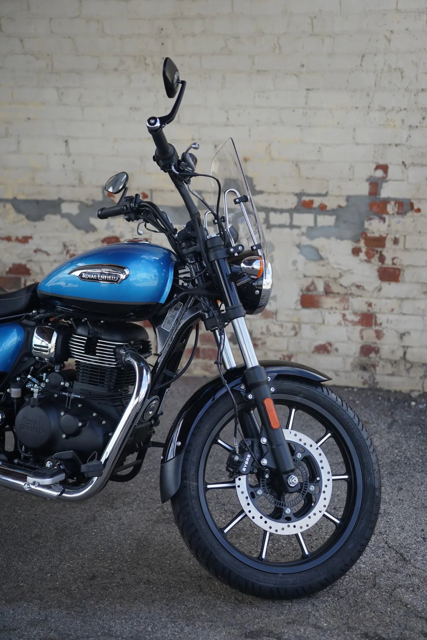 DSC00895 2024 Royal Enfield Meteor 350 - Supernova Blue - Touring Edition