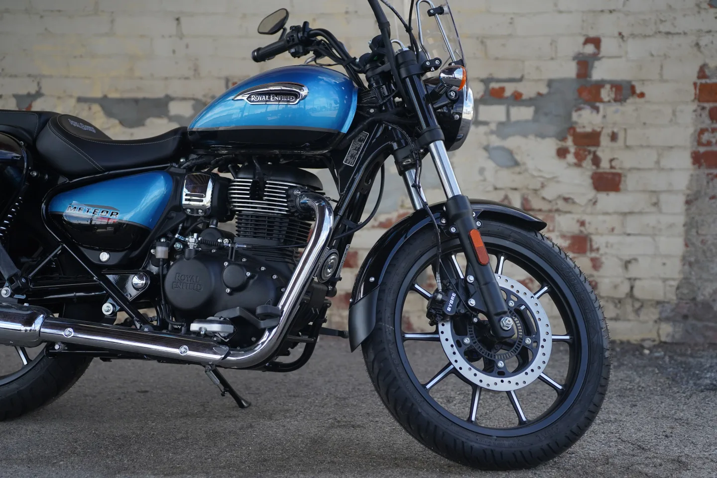 DSC00900 2024 Royal Enfield Meteor 350 - Supernova Blue - Touring Edition