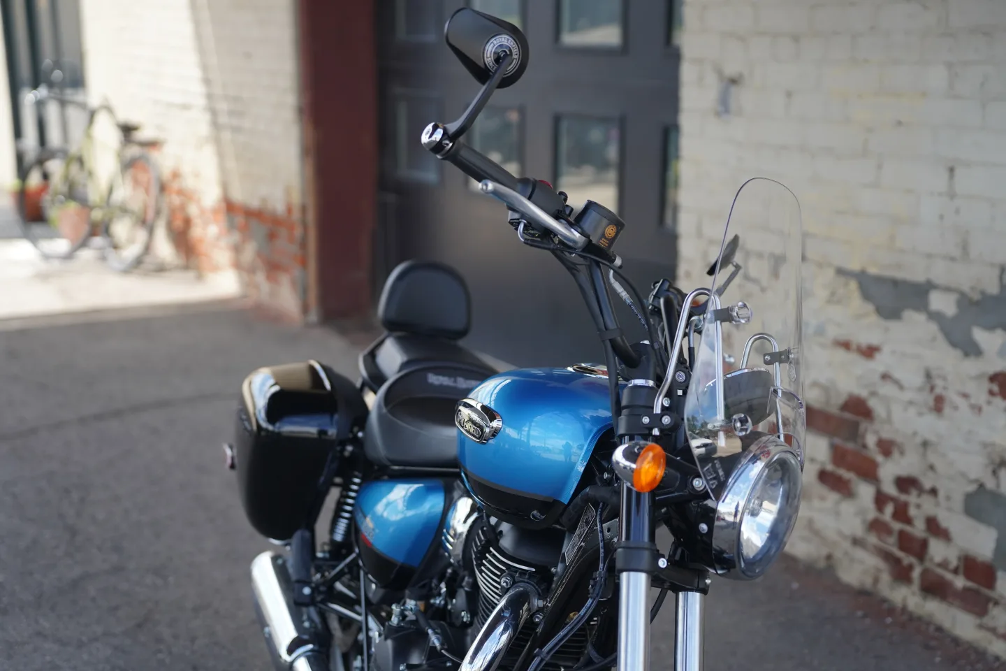 DSC00904 2024 Royal Enfield Meteor 350 - Supernova Blue - Touring Edition