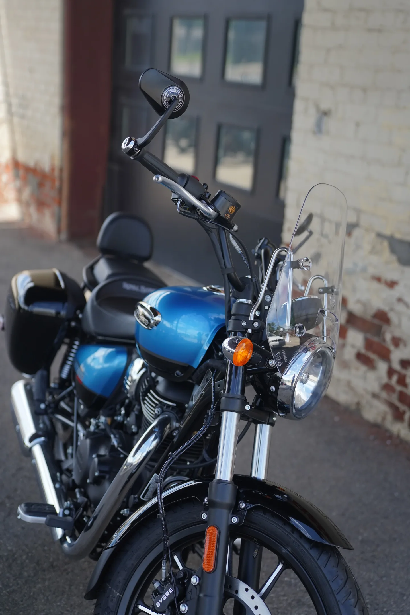 DSC00905 2024 Royal Enfield Meteor 350 - Supernova Blue - Touring Edition