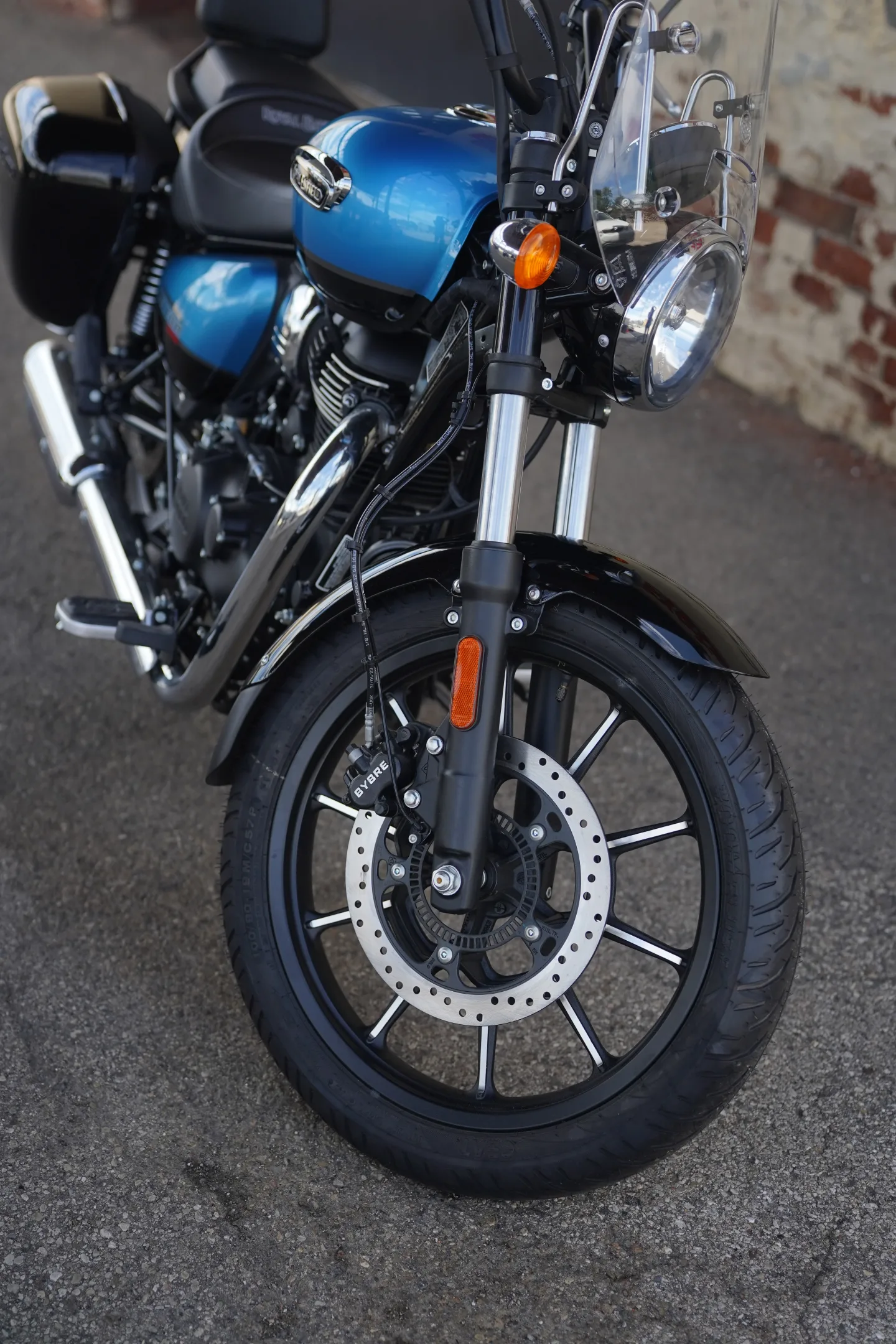 DSC00906 2024 Royal Enfield Meteor 350 - Supernova Blue - Touring Edition