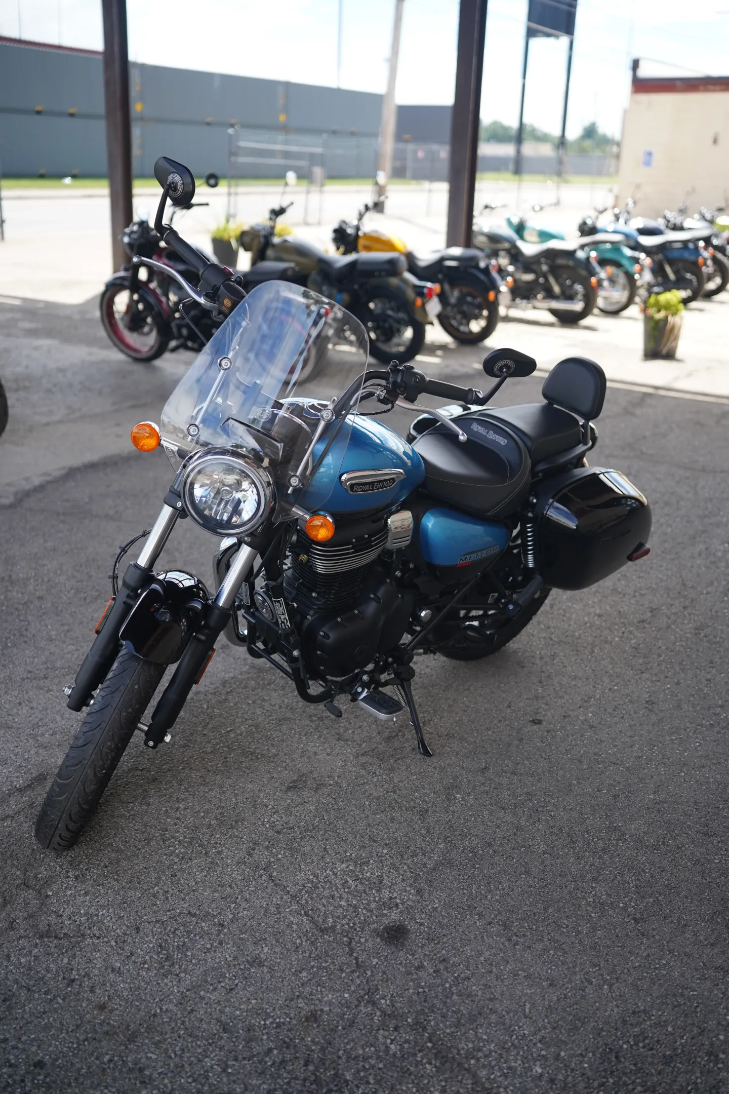 DSC00907 2024 Royal Enfield Meteor 350 - Supernova Blue - Touring Edition