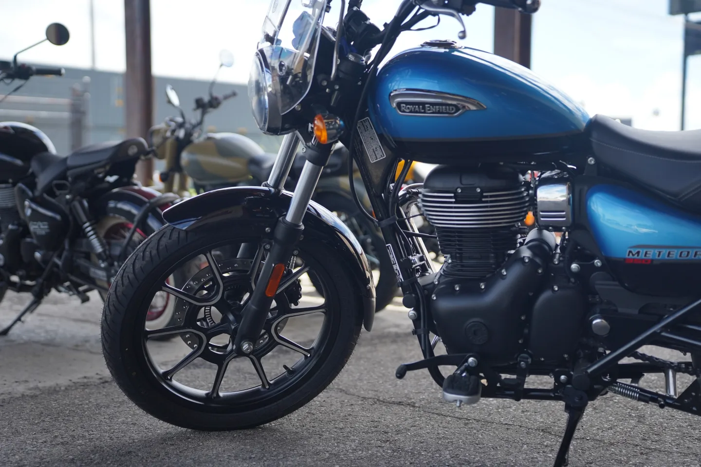 DSC00928 2024 Royal Enfield Meteor 350 - Supernova Blue - Touring Edition