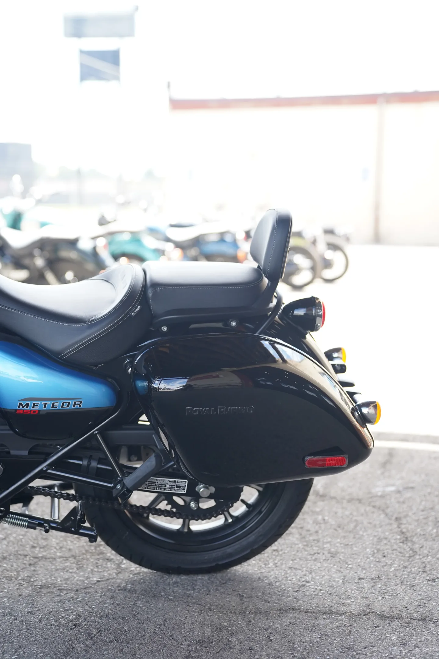 DSC00932 2024 Royal Enfield Meteor 350 - Supernova Blue - Touring Edition