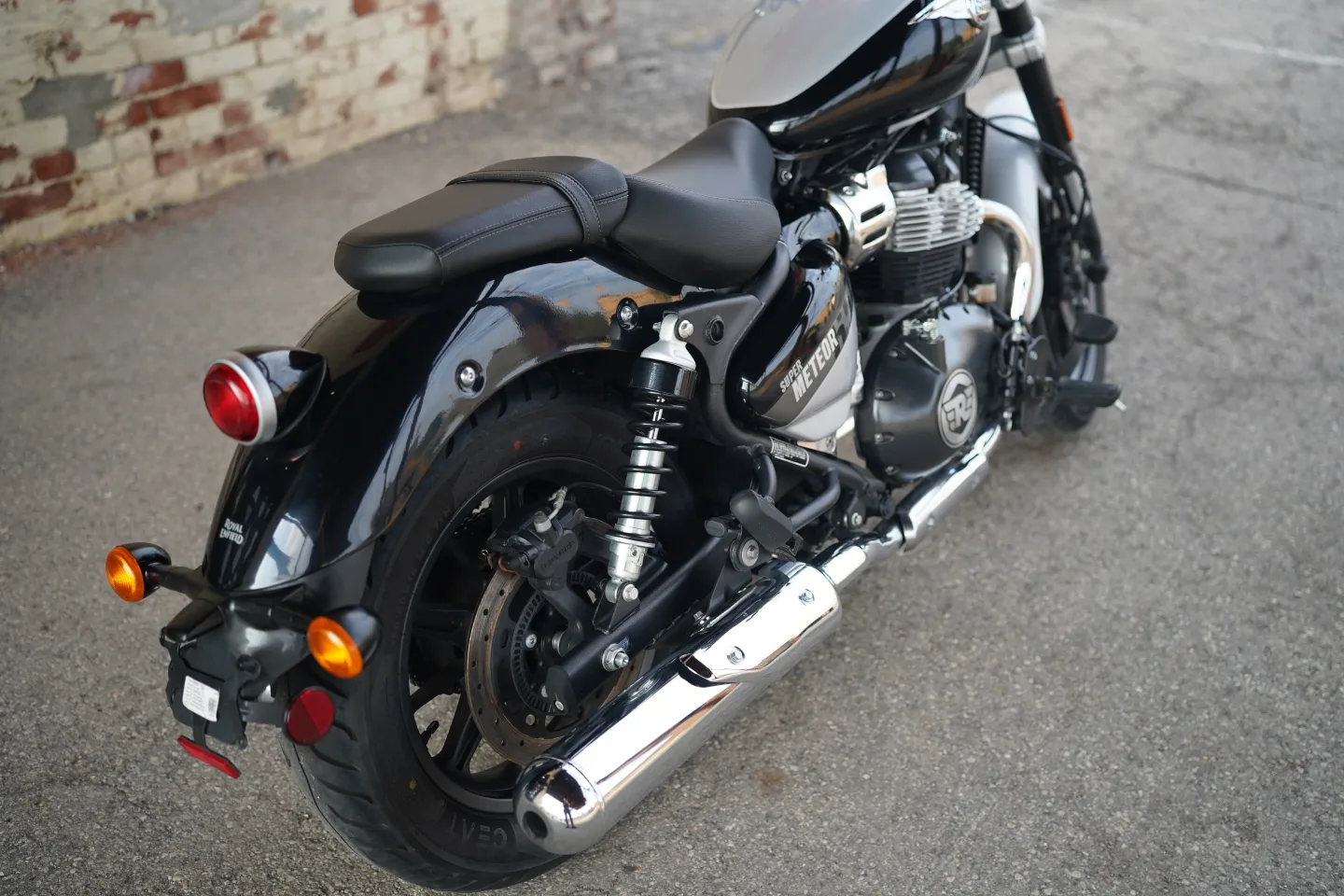 2024 Royal Enfield Super Meteor 650 - Interstellar Gray