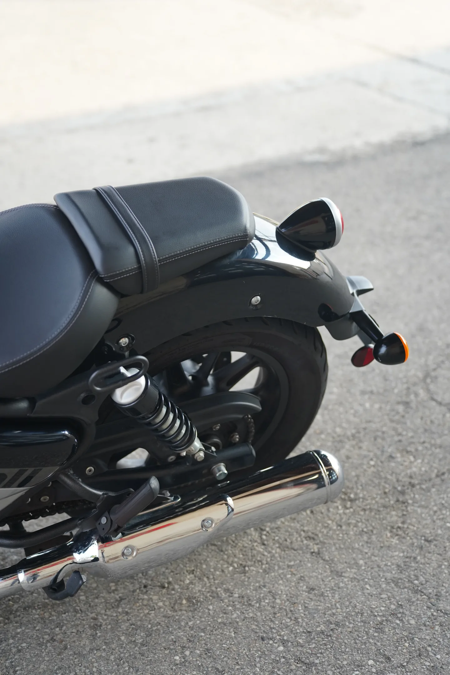 2024 Royal Enfield Super Meteor 650 - Interstellar Gray