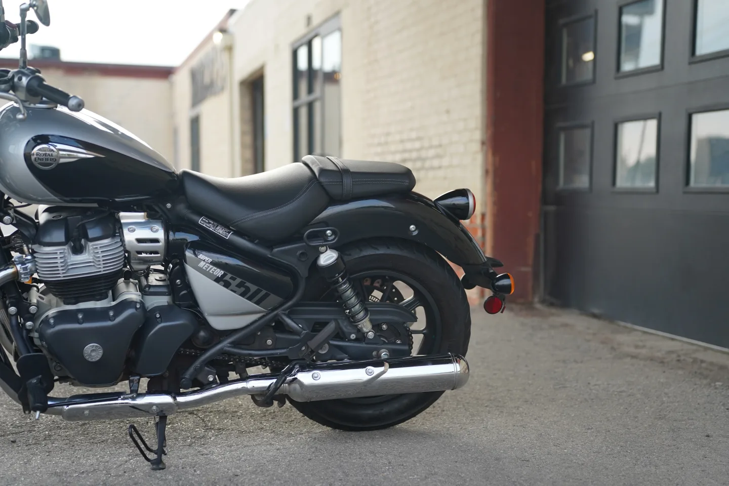 2024 Royal Enfield Super Meteor 650 - Interstellar Gray