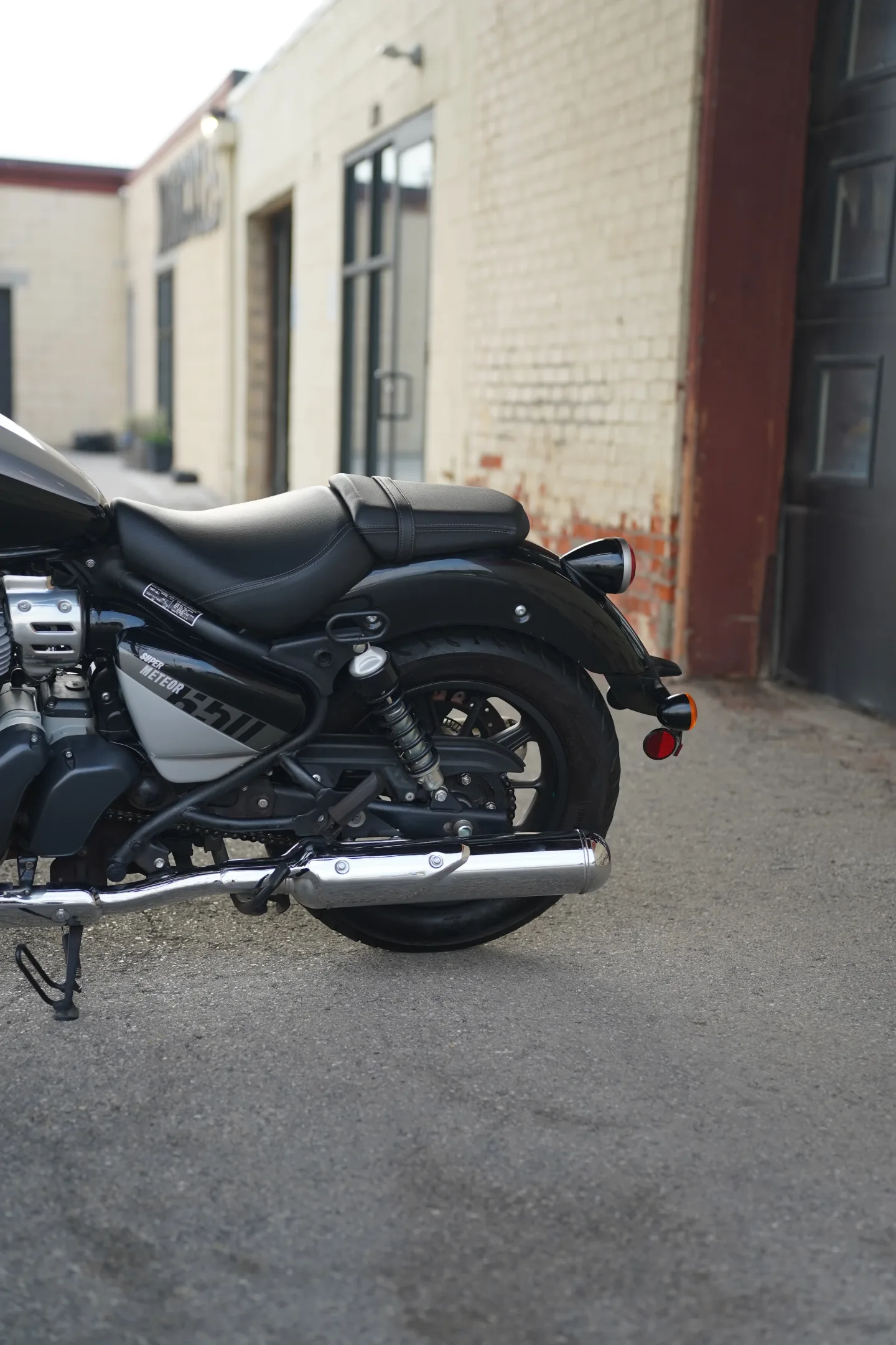 2024 Royal Enfield Super Meteor 650 - Interstellar Gray