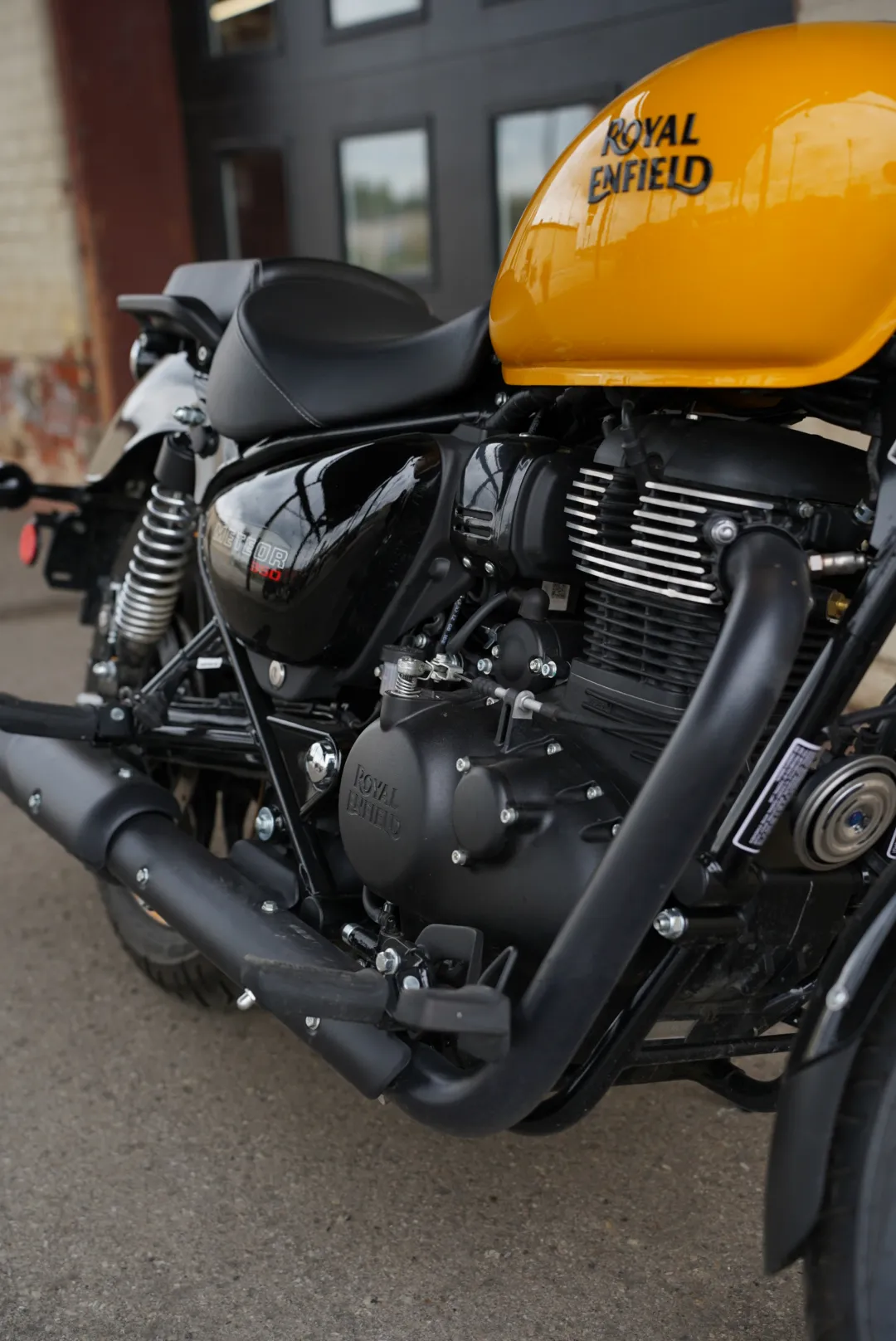 2024 Royal Enfield Meteor 350 - Fireball Yellow - DEMO