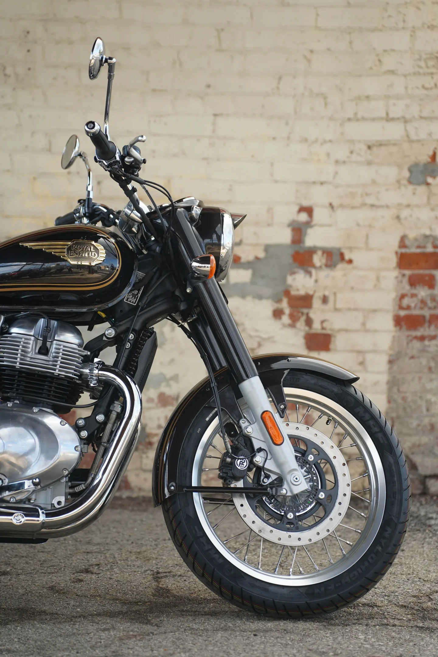 DSC01400 2026 Royal Enfield Bullet 650 - Cannon Black