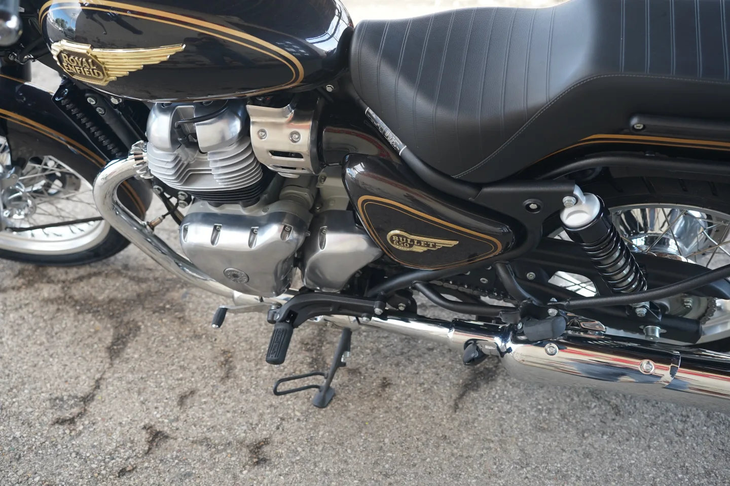 DSC01439 2026 Royal Enfield Bullet 650 - Cannon Black