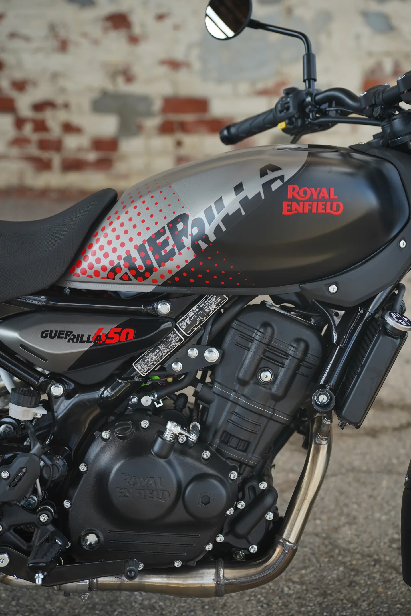 DSC01575 2027 Royal Enfield Guerrilla 450 Apex - Apex Black