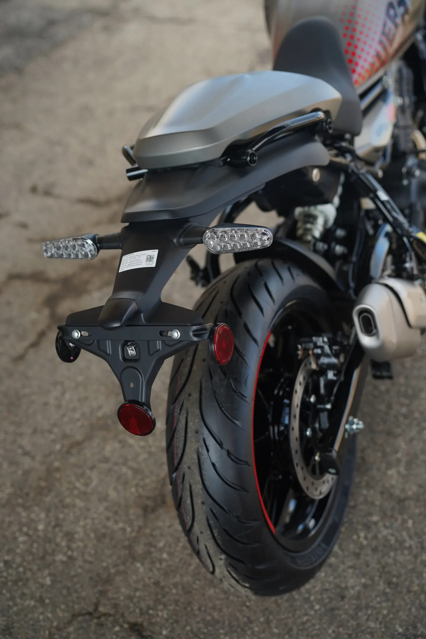 DSC01576 2027 Royal Enfield Guerrilla 450 Apex - Apex Black