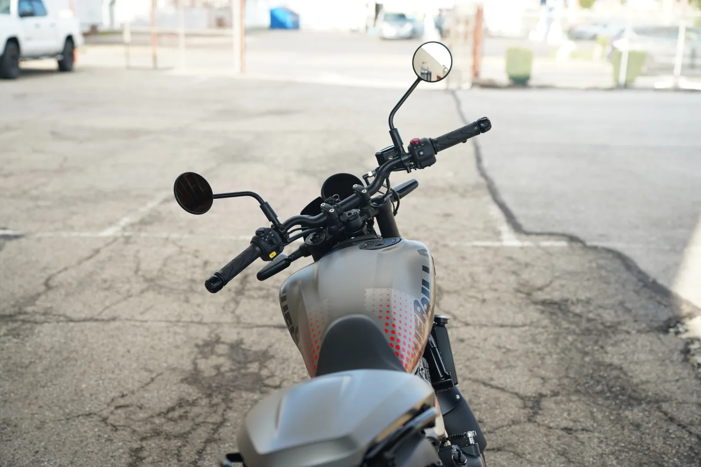 DSC01579 2027 Royal Enfield Guerrilla 450 Apex - Apex Black