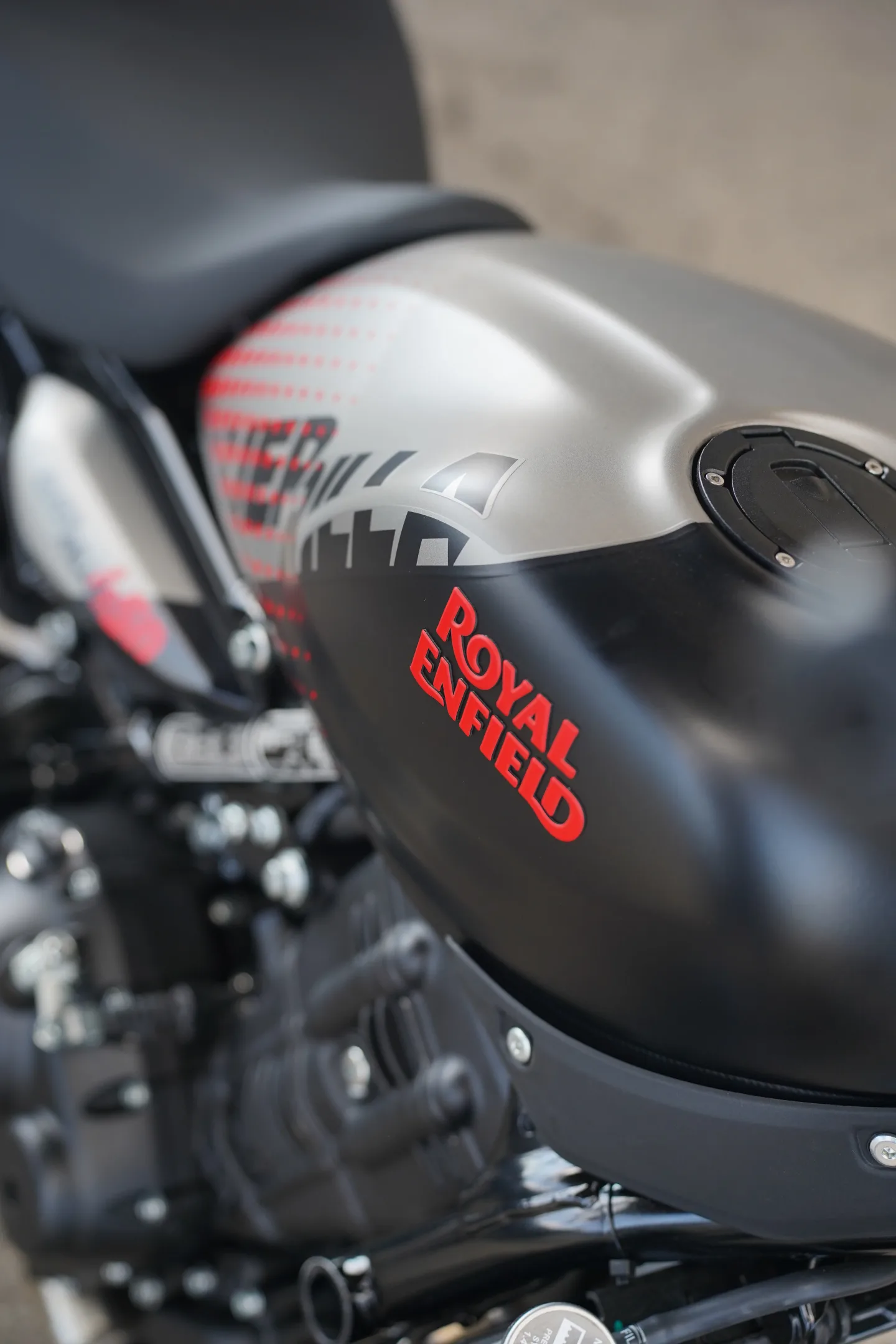 DSC01591 2027 Royal Enfield Guerrilla 450 Apex - Apex Black