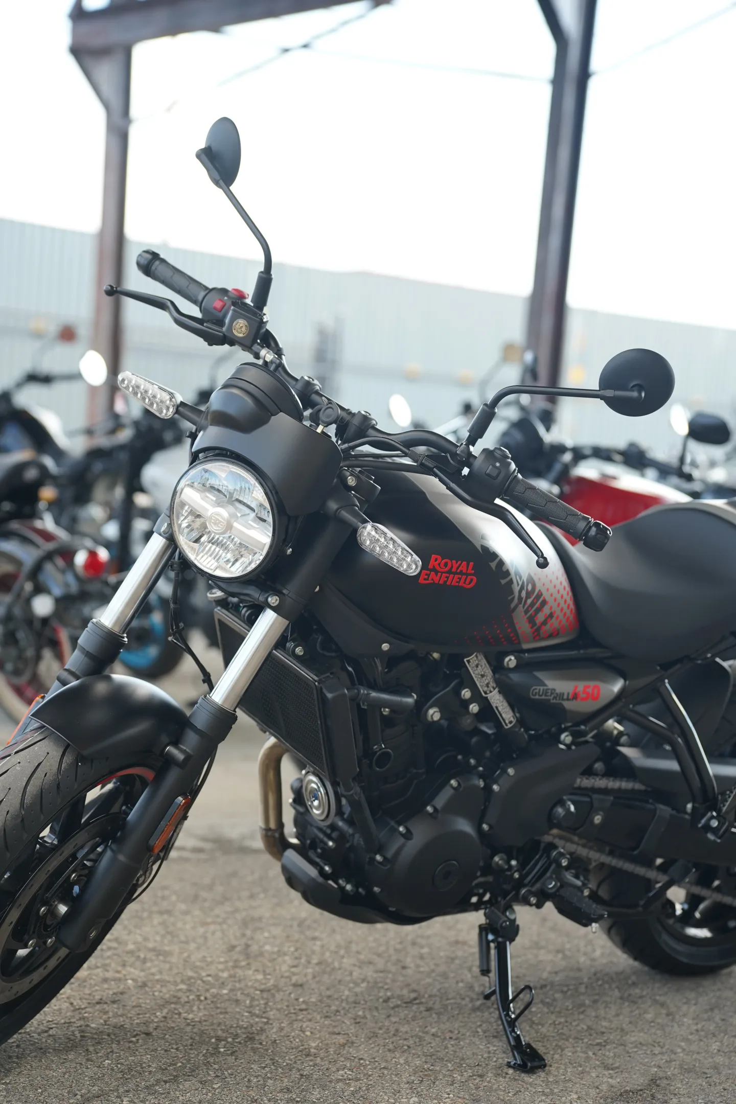 DSC01604 2027 Royal Enfield Guerrilla 450 Apex - Apex Black