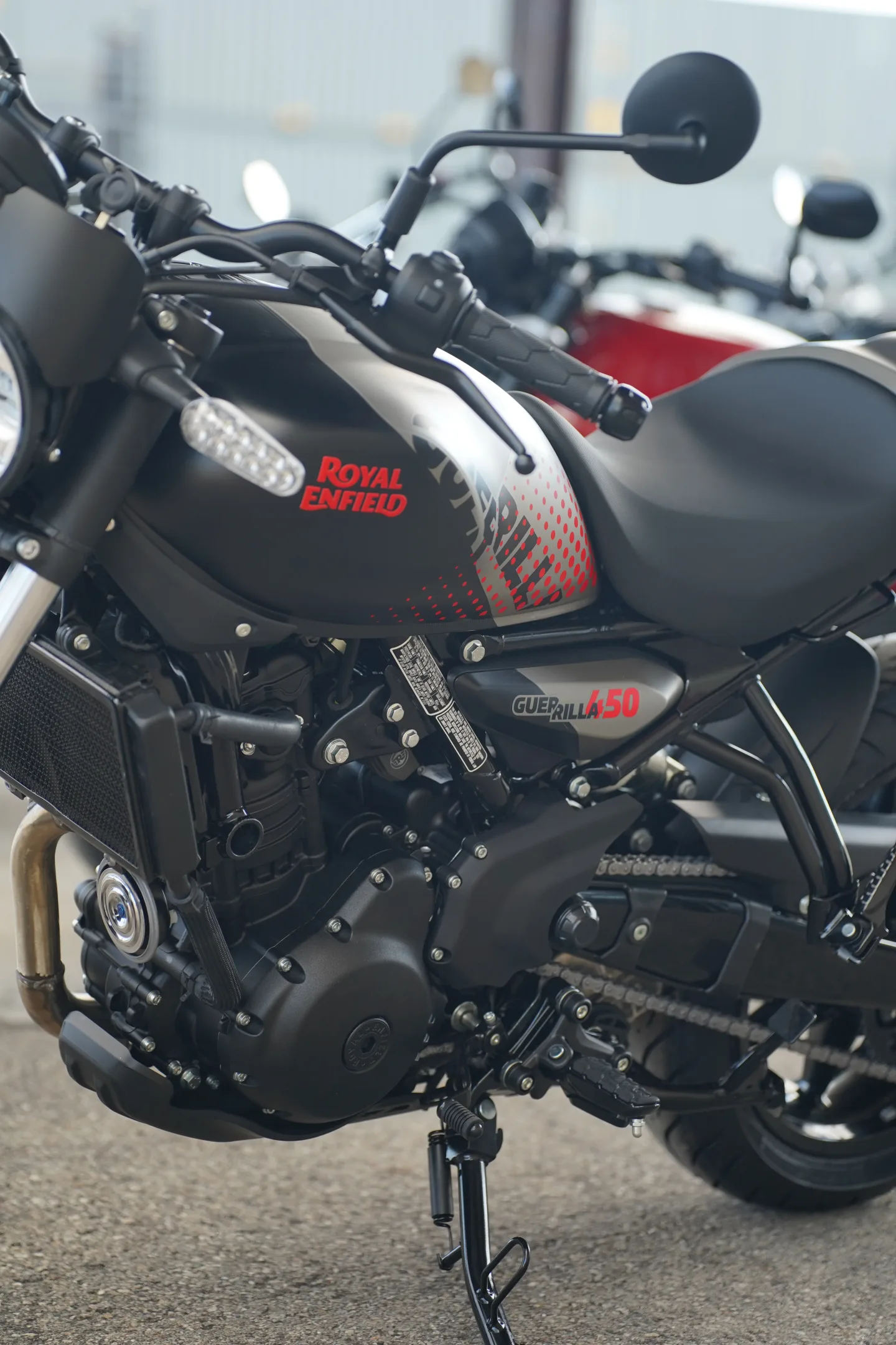 DSC01605 2027 Royal Enfield Guerrilla 450 Apex - Apex Black