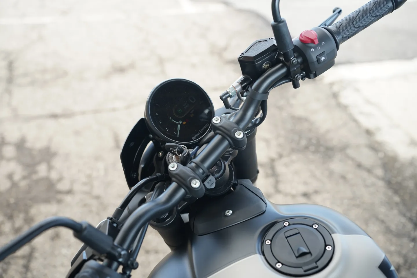 DSC01611 2027 Royal Enfield Guerrilla 450 Apex - Apex Black