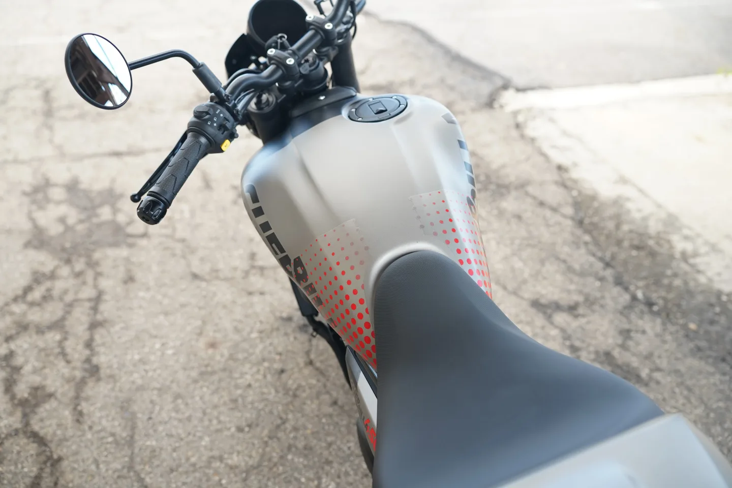 DSC01615 2027 Royal Enfield Guerrilla 450 Apex - Apex Black