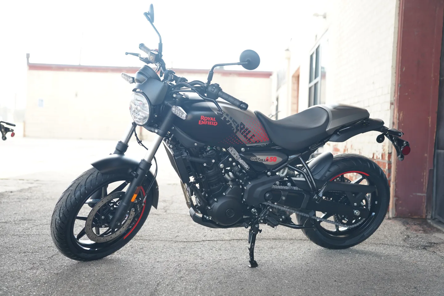 DSC01620 2027 Royal Enfield Guerrilla 450 Apex - Apex Black