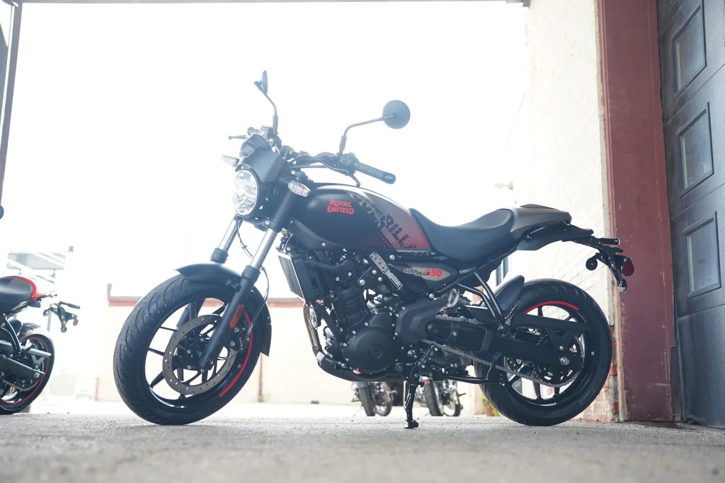 DSC01625 2027 Royal Enfield Guerrilla 450 Apex - Apex Black