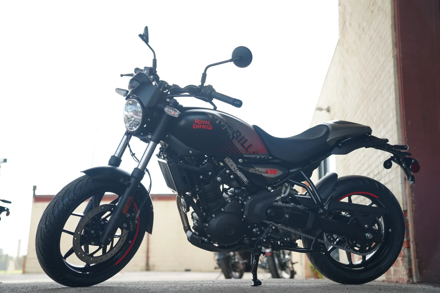 DSC01626 2027 Royal Enfield Guerrilla 450 Apex - Apex Black